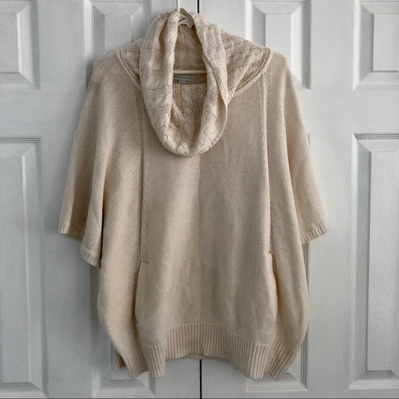 New York and Company sweater with pockets - Picture 1 of 4